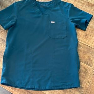 FIGS “Technical collection” TM3000 Scrub Top.Small/Teal Blue 3-Pocket,V-Neck EUC